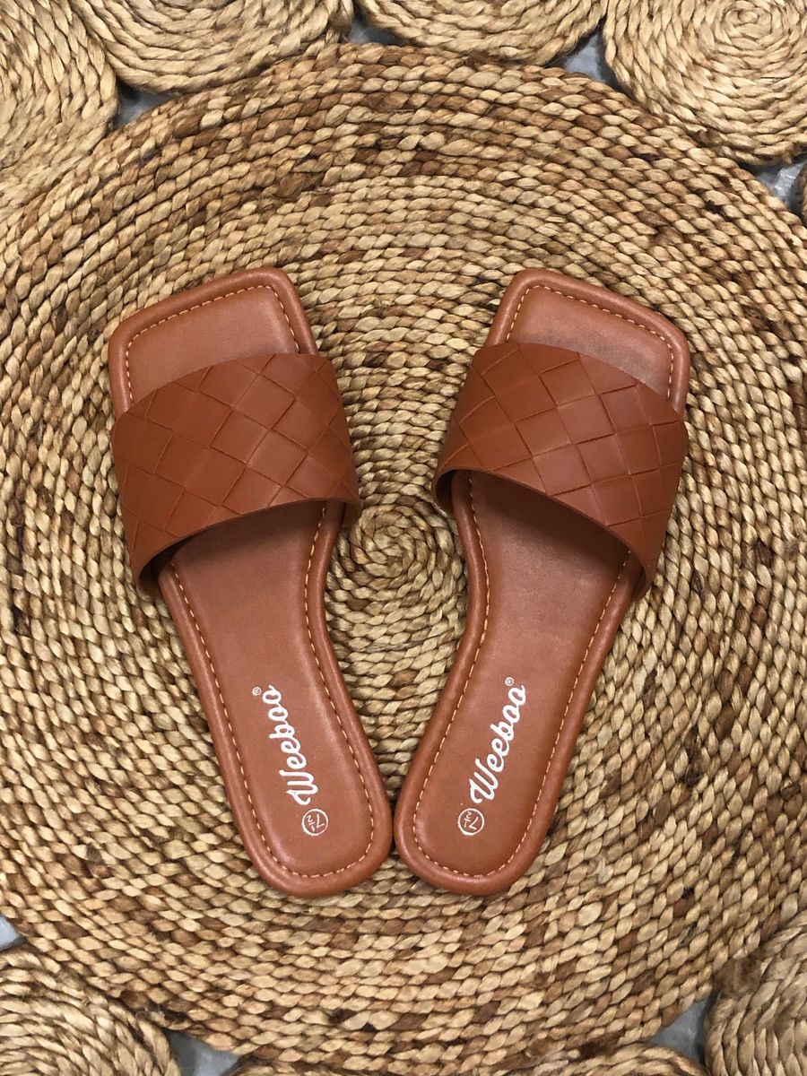 Women's Flat Woven Sandal - Shop Habb